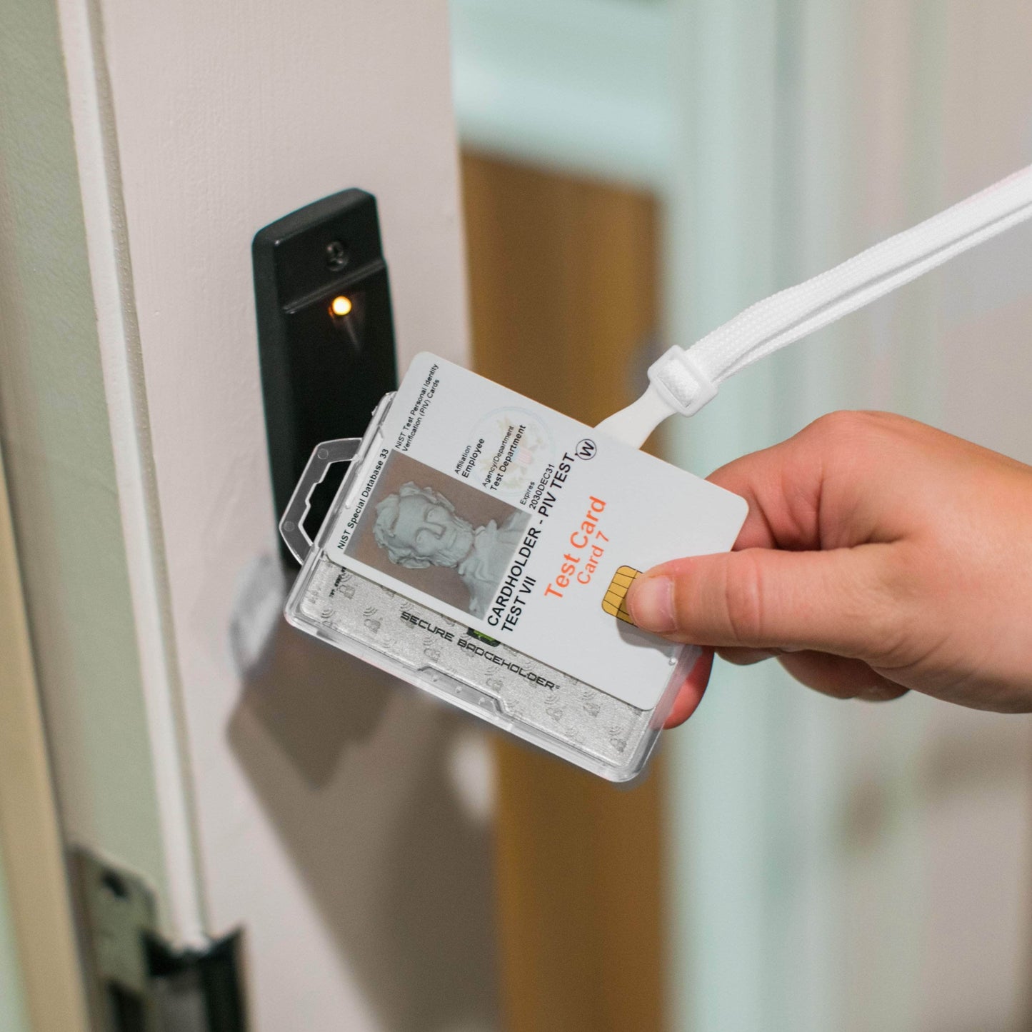 Secure Badge Holder DuoLite ® Dual Hook 2 ID Card Holder